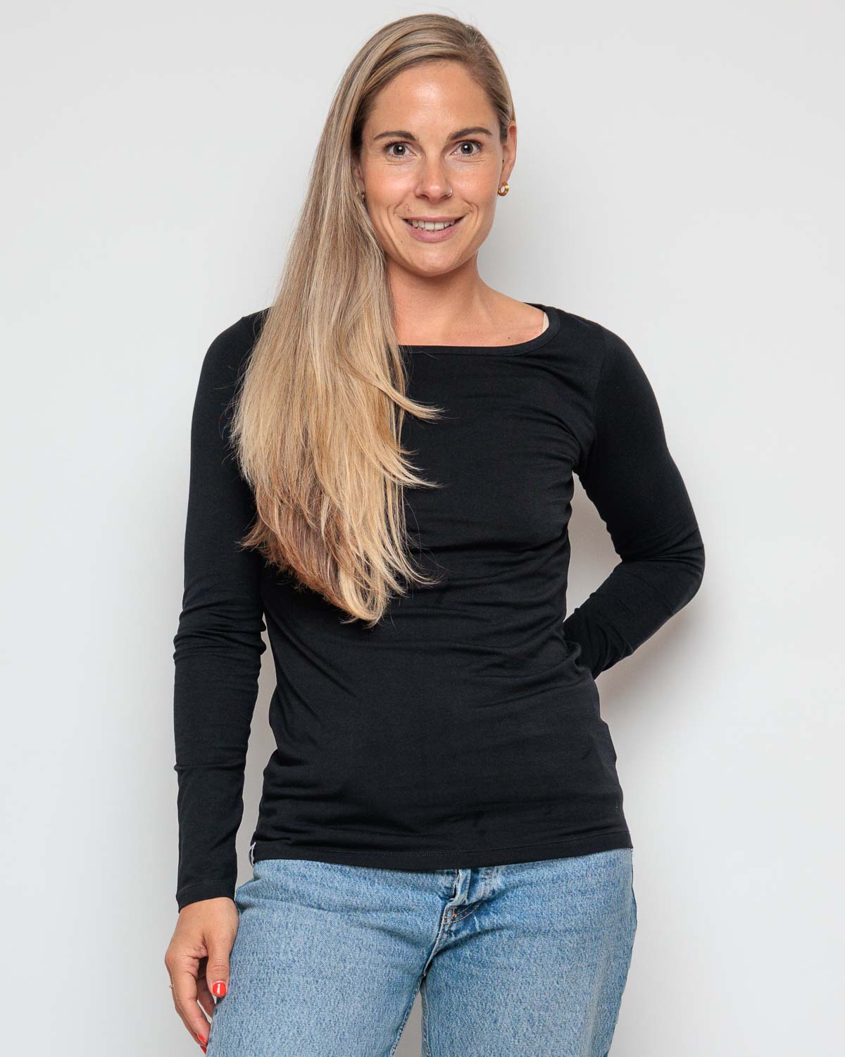 Organic Cotton Long Sleeve Top in black for women